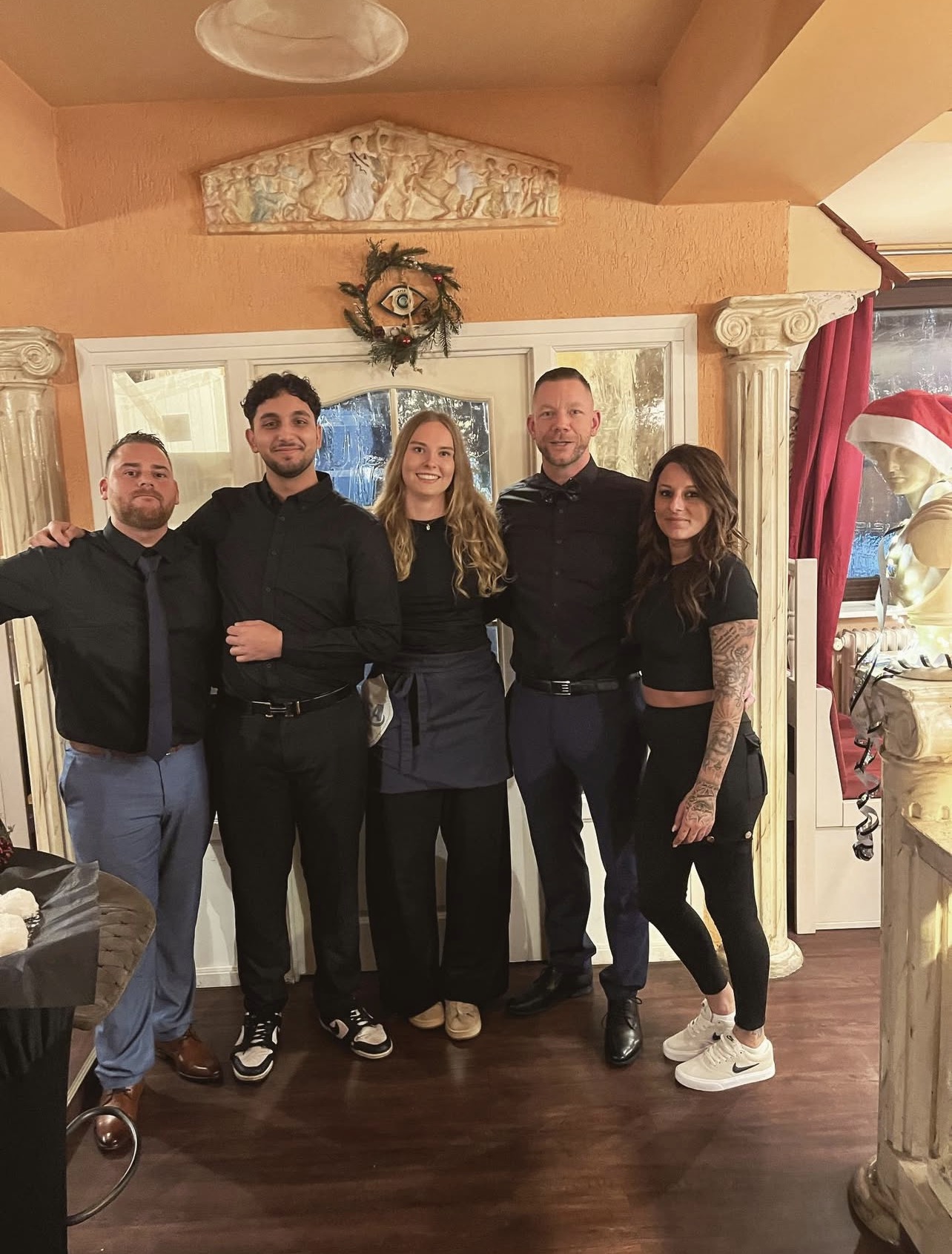 Das Team des Restaurants Akropolis